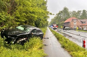 Feuerwehr Xanten: FW Xanten: Verkehrsunfall auf der B57