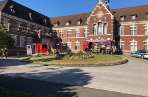 Feuerwehr Oberhausen: FW-OB: Brand im Johanniter Krankenhaus