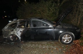 Polizei Mettmann: POL-ME: Zwei Fahrzeuge ausgebrannt: Die Polizei ermittelt - Ratingen - 2310020