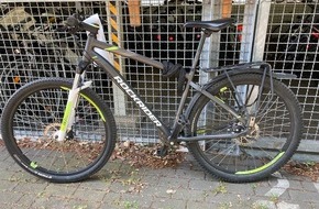Polizei Bielefeld: POL-BI: Wer vermisst diese Fahrräder?