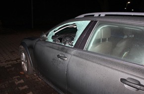 Polizei Gelsenkirchen: POL-GE: Mehrere Autoscheiben eingeschlagen - Zeugen gesucht