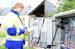 Westconnect GmbH: Pressemeldung: Glasfaserausbau in Sundern: Leistungsstarkes Internet mit Glasfaser bis ins Gebäude für Anwohnende und Betriebe