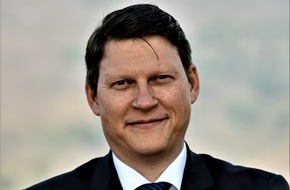 Helaba: Peter Marc Stober übergibt die Leitung des Bereichs Sparkassen und Mittelstand an Reinhard Wüst