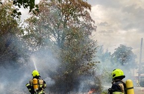 Feuerwehr Oberhausen: FW-OB: Vegetationsbrand an Kreuzung erfolgreich gelöscht - Ausbreitung verhindert