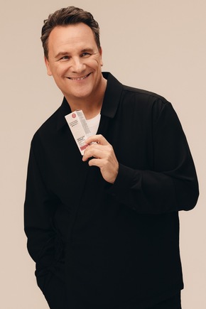 Strahlend schön: Guido Maria Kretschmer und ROSSMANN launchen exklusive Kosmetik-Brand