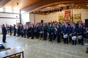 Freiwillige Feuerwehr Menden: FW Menden: Spielmannszug feiert 150tes Jubiläum