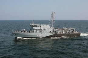 Presse- und Informationszentrum Marine: Minenjagdboot "Sulzbach-Rosenberg" kehrt von NATO-Einsatz zurück (BILD)