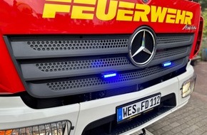 Freiwillige Feuerwehr Hünxe: FW Hünxe: Straße durch umgestürzten Baum blockiert