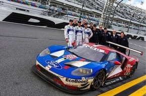Ford-Werke GmbH: Ford GT feiert Klassensieg bei den 24 Stunden von Daytona nach dramatischem Finale