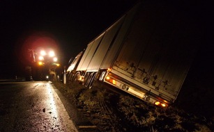 Polizeiinspektion Nienburg / Schaumburg: POL-NI: Windböe drückt LKW von der Straße -Bild im Download-