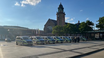 Polizei Hagen: POL-HA: Präsenz während der laufenden EM erhöht - Schwerpunktdienst der Hagener Polizei hat neben dem Hauptbahnhof auch weiterhin die Stadtteile Altenhagen und Wehringhausen im Blick