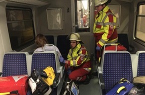 Feuerwehr Dortmund: FW-DO: Großübung am Bahnhof Lütgendortmund // Feuerwehr und Rettungsdienst üben Einsatz mit einer Vielzahl von Verletzten