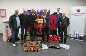 Feuerwehr Velbert: FW-Velbert: Strömungsrettung für fließende Gewässer: Neue Ausrüstung für die Feuerwehr Velbert