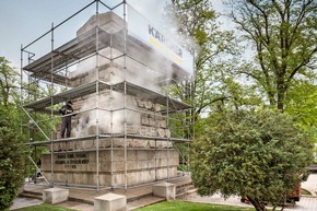 Kärcher reinigt Ärzte-Denkmal in Sofia