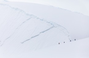 JANE UHLIG PR Kommunikation & Publikationswesen: Presse-Meldung Ikarus Tours: Diese Expedition erz&auml;hlt die gr&ouml;&szlig;te &Uuml;berlebensgeschichte der Welt