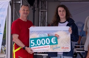Wave Kommunikation: 5.000 Euro für mehr Sicherheit im Wasser: Glashäger unterstützt die DLRG Mecklenburg-Vorpommern
