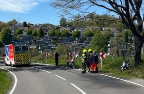 Kreispolizeibeh&ouml;rde Oberbergischer Kreis: POL-GM: Motorradfahrer rutscht in den Gegenverkehr