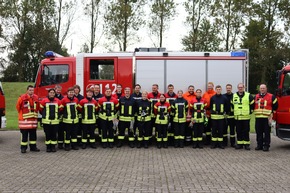 FFW Schiffdorf: Neue Feuerwehrleute für die Gemeinde Schiffdorf: 17 Kameradinnen und Kameraden bestehen ihre Truppmann-Ausbildung