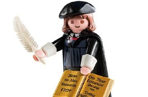 Congress- und Tourismus-Zentrale Nürnberg: Reformations-Botschafter im Miniaturformat - Martin Luther als Spielfigur