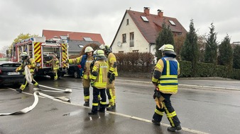 FW Weinheim: Realit&auml;tsnahe Einsatz&uuml;bung in L&uuml;tzelsachsen. Feuerwehr trainiert Brandeinsatz in Mehrparteienhaus