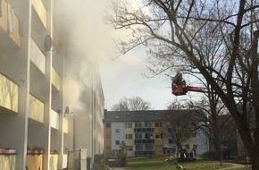 Feuerwehr und Rettungsdienst Bonn: FW-BN: Ein Brandtoter nach Wohnungsbrand