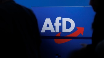 ARD Das Erste: ARD-DeutschlandTREND: Jeder Zweite hält es für inakzeptabel, AfD-Stimmen in Kauf zu nehmen