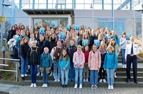 Polizeipräsidium Osthessen: POL-OH: 70 Nachwuchspolizistinnen im Polizeipräsidium Osthessen: Girls`Day entpuppt polizeiliche Spürnasen