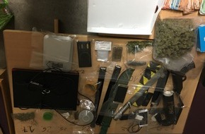 Polizei Dortmund: POL-DO: Drogenhandel aus Wohnung aufgedeckt - zwei Festnahmen