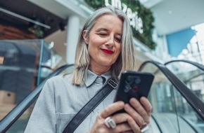 emporia Telecom GmbH & Co. KG: WhatsApp &uuml;berholt Telefon: Senioren erobern die digitale Welt