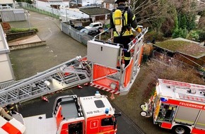 Feuerwehr und Rettungsdienst Bonn: FW-BN: Rauchentwicklung in einer Flüchtlingsunterkunft - keine Verletzten.