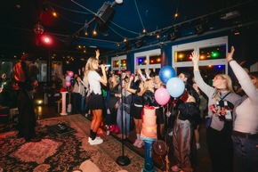 Vibin&rsquo; It My Way &ndash; DEICHMANN launcht neue FILA Kampagne mit Musikerin ana&iuml;s