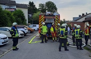 Feuerwehr Plettenberg: FW-PL: Ortsteil Burg - Zimmerbrand, schnelles Eingreifen verhindert Schlimmeres