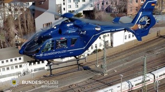 Bundespolizeidirektion München: Bundespolizeidirektion München: Stammstreckensperrung nach Handydiebstahl / Täter flieht über Gleise