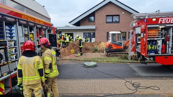 Freiwillige Feuerwehr Stadt Nideggen: FW Nideggen: Zwei Personen unter Betonplatte eingeklemmt