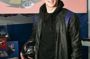Mattel GmbH: Marco Reus entwickelt live neues Hot Wheels Modell (BILD)