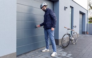 ABUS Gruppe: Der Haustürschlüssel als Fahrradschlüssel? Das Bordo PZ von ABUS macht´s möglich.