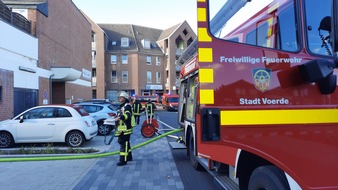 Feuerwehr Voerde: FW Voerde: Feueralarm in Voerde