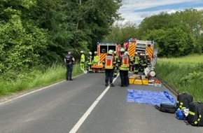 Feuerwehr und Rettungsdienst Bonn: FW-BN: Alleinunfall eines PKW mit zwei verletzten Personen
