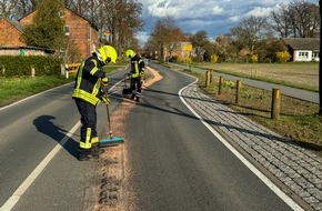 Feuerwehr Flotwedel: FW Flotwedel: Ortsfeuerwehr Offensen beseitigt Gefährdung durch Ölspur auf K50