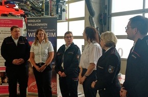 Feuerwehr Weinheim: FW Weinheim: Damit Frauen ihren Mann stehen
