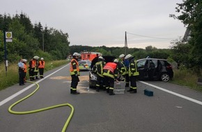 Freiwillige Feuerwehr Werne: FW-WRN: TH_1 - auslaufende Medien nach Verkehrsunfall