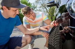 Delticom AG: ReifenDirekt.de kombiniert Vorteile des Online-Reifenkaufs mit fachgerechter Montage - Tipps und Tricks rund um den neuen Reifen