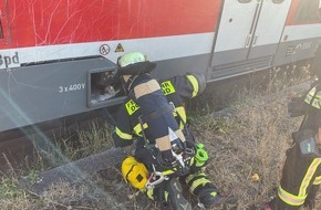 Feuerwehr Dortmund: FW-DO: Rauchentwicklung an einem Triebfahrzeug am Bahnhof H&ouml;rde