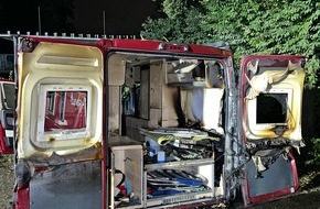Polizei Mettmann: POL-ME: Wohnmobil wurde in Brand gesetzt - Velbert - 2209127