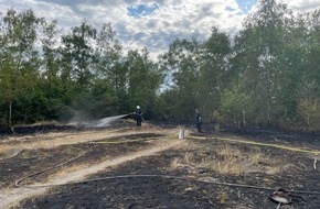 Feuerwehr Dinslaken: FW Dinslaken: Flächenbrand auf der Gärtnerhalde