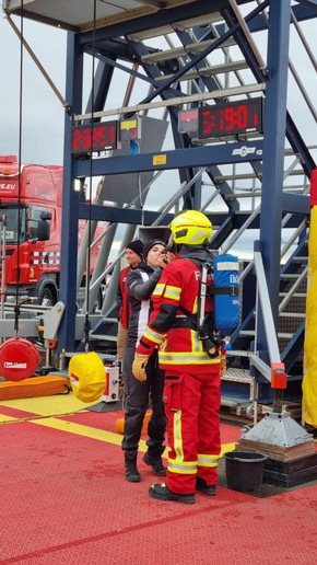 FW Wathlingen: Ortsfeuerwehr Wathlingen bei Feuerwehrwettkämpfen in Gera