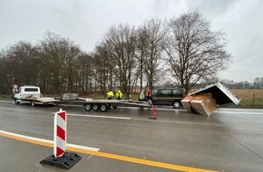 Polizeiinspektion Delmenhorst / Oldenburg - Land / Wesermarsch: POL-DEL: Autobahnpolizei Ahlhorn: Verkehrsunfall mit hohem Sachschaden auf der Autobahn 1 im Bereich Dinklage