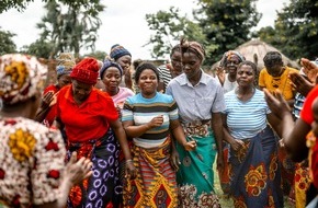Aid by Trade Foundation: PR AbTF: Boosting Gender Justice | Study Shows Impact by Cotton made in Africa