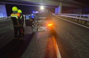 Kreisfeuerwehr Rotenburg (W&uuml;mme): FW-ROW: Verkehrsunfall auf der A1 - Feuerwehr Sottrum im Einsatz