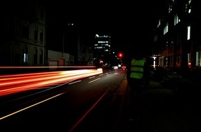 Kreispolizeibehörde Märkischer Kreis: POL-MK: Funkeln im Dunkeln!